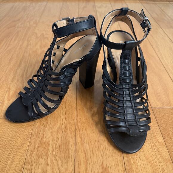 Express sz 7 black strappy high heels - Picture 2 of 7